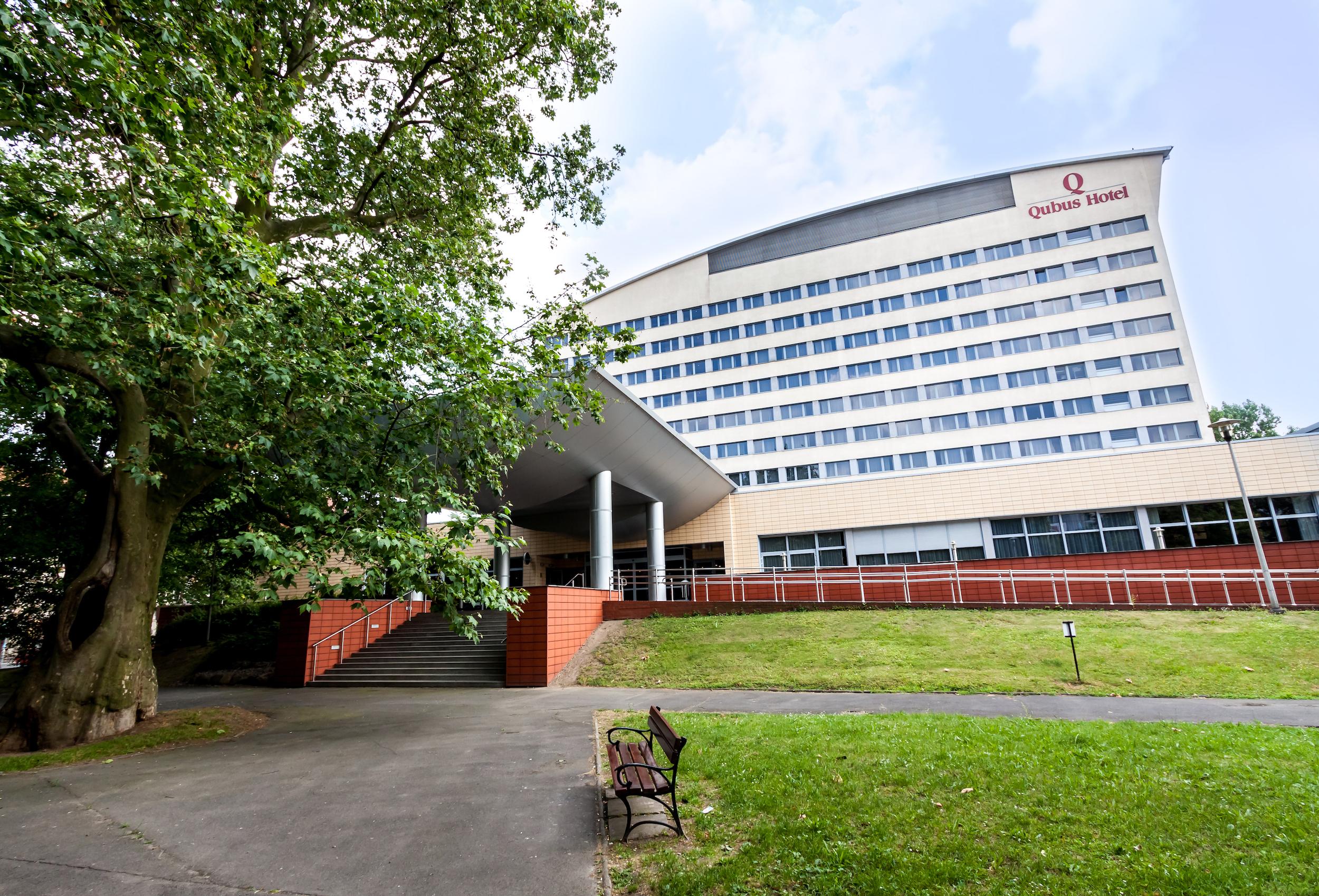 Qubus Hotel Legnica Kültér fotó